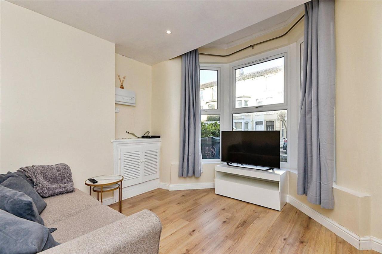 Beautiful Townhouse In מורקמבי מראה חיצוני תמונה